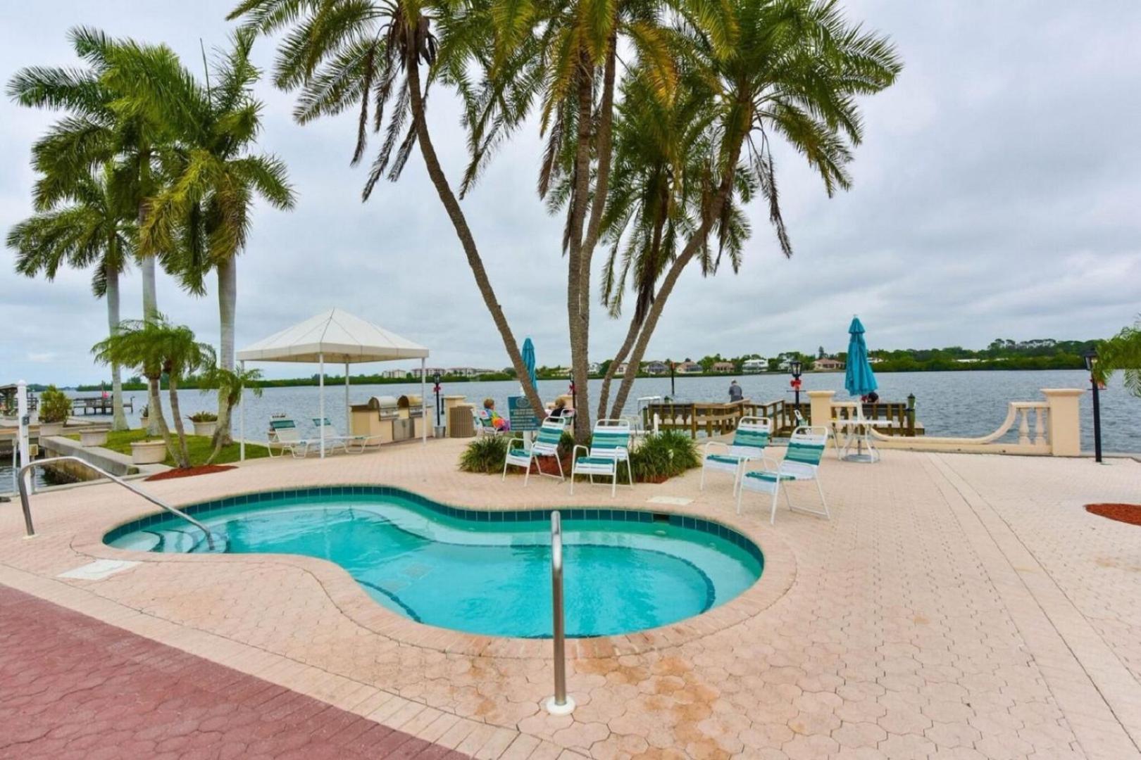 Апартаменты Palm Bay Club Сиеста-Ки Экстерьер фото